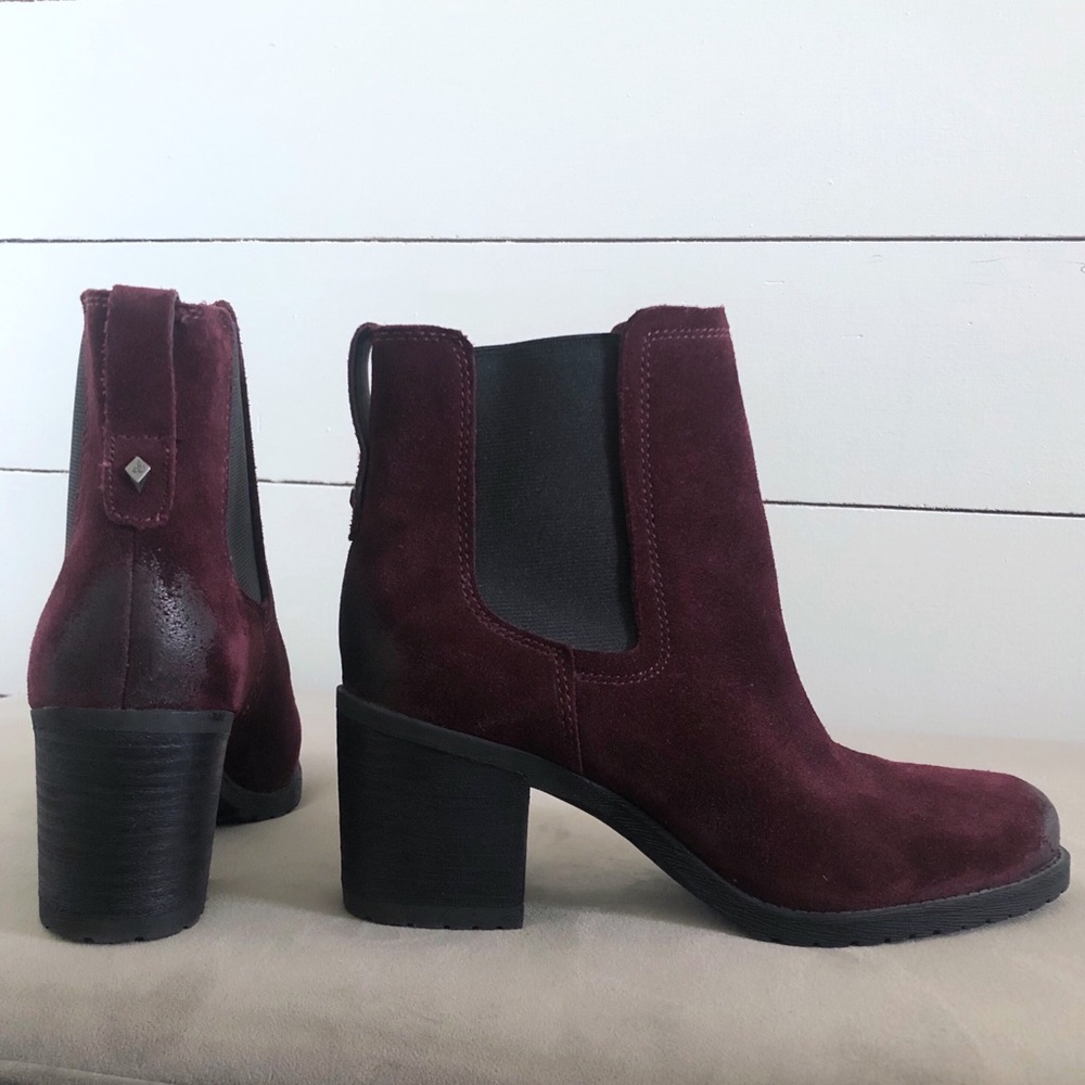 NWOT - Sam Edelman Hanley Suede Chelsea Boot